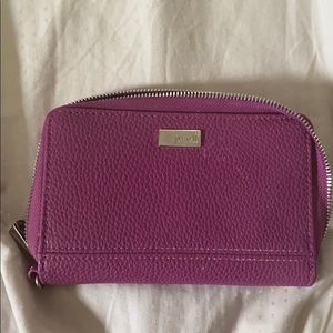 Thirty one wallet
